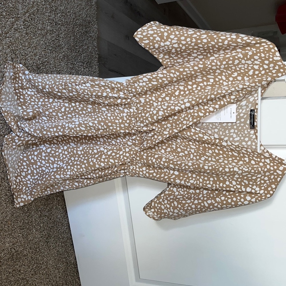 Size small polka dot boutique romper!